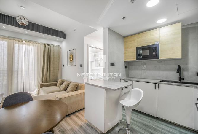 Fully Furnished | High Floor | Available 26-Apr