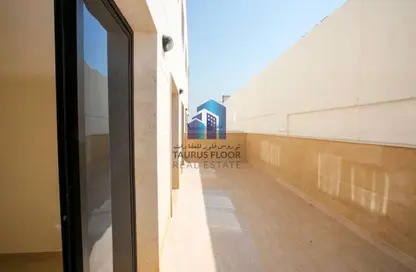 شقة - 2 غرف نوم - 3 حمامات للايجار في مبنى صلاح الدين - الخبيصي - ديرة - دبي