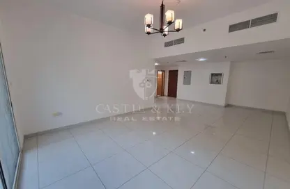 Empty Room image for: Apartment - 2 Bedrooms - 3 Bathrooms for rent in Jumeirah Apartments - Jumeirah 1 - Jumeirah - Dubai, Image 1