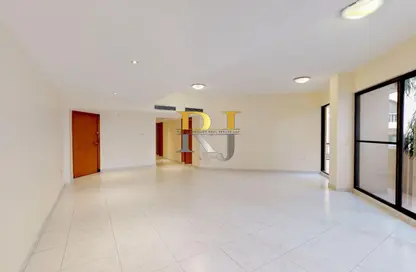 Apartment - 3 Bedrooms - 2 Bathrooms for rent in Golden Sands 1 - Mankhool - Bur Dubai - Dubai