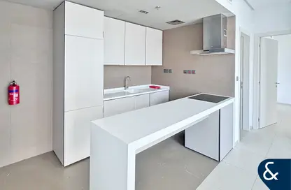 Apartment - 1 Bedroom - 2 Bathrooms for rent in West Avenue Tower - Dubai Marina - Dubai
