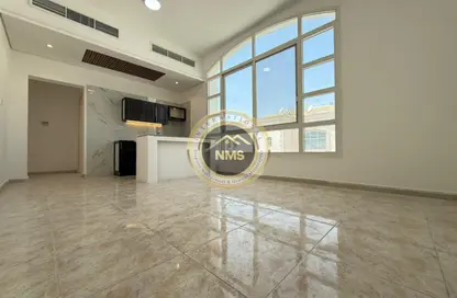 Apartment - 1 Bedroom - 1 Bathroom for rent in Between Two Bridges - Abu Dhabi