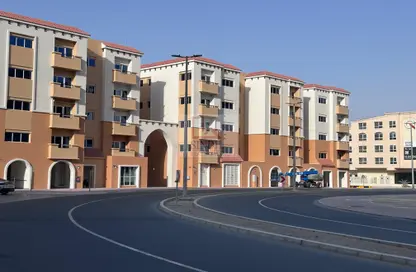 Apartment - 1 Bedroom - 2 Bathrooms for rent in Rawda Building - Airport Road - Abu Dhabi