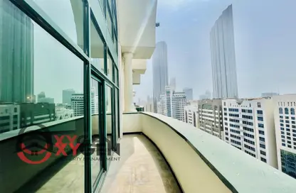 Apartment - 3 Bedrooms - 4 Bathrooms for rent in Liwa Centre Tower 1 - Liwa Centre Towers - Hamdan Street - Abu Dhabi