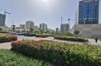 Apartment - 1 Bedroom - 2 Bathrooms for rent in Jumeirah Garden City - Al Satwa - Dubai