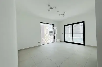 Villa - 4 Bedrooms - 5 Bathrooms for rent in District 10 - Jumeirah Village Circle - Dubai