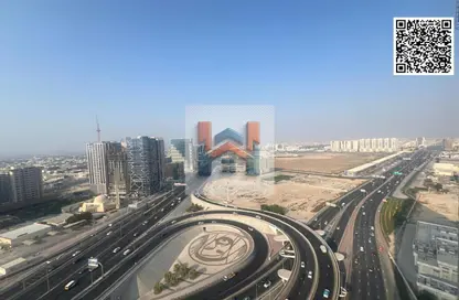 شقة - 3 غرف نوم - 4 حمامات للايجار في برج كونكر - شارع الشيخ مكتوم بن راشد - عجمان
