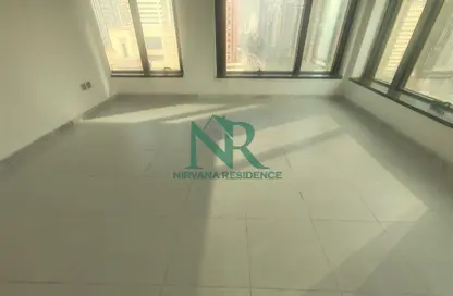 Apartment - 3 Bedrooms - 4 Bathrooms for rent in Corniche Tower - Corniche Road - Abu Dhabi