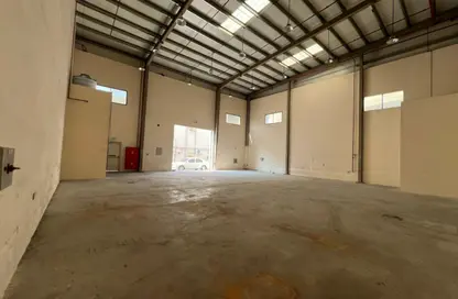 مستودع - استوديو - 1 حمام للايجار في أم درع - أم القيوين مستودع - استوديو - 1 حمام للايجار في أم درع - أم القيوين