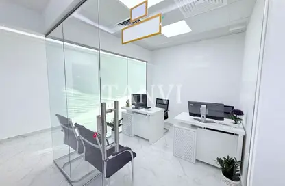 مكتب - استوديو - 1 حمام للايجار في فاطمه محمد احمد بن سليمان - الرفاعة - بر دبي - دبي