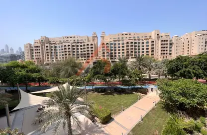 Apartment - 3 Bedrooms - 3 Bathrooms for rent in Al Sarrood - Shoreline Apartments - Palm Jumeirah - Dubai