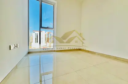 Apartment - 1 Bedroom - 1 Bathroom for rent in Jumeirah Garden City - Al Satwa - Dubai