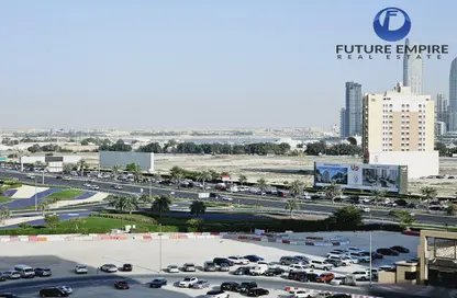 Apartment - 2 Bedrooms - 3 Bathrooms for rent in Dome Tower - Al Jaddaf - Dubai