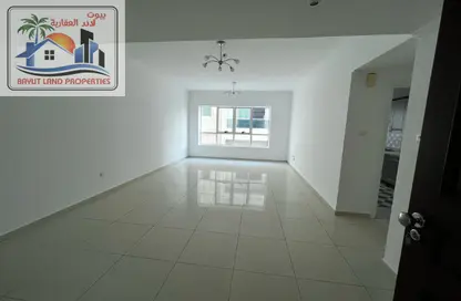Apartment - 2 Bedrooms - 3 Bathrooms for rent in Al Majaz 1 - Al Majaz - Sharjah