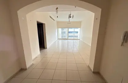 Apartment - 2 Bedrooms - 3 Bathrooms for rent in Olympic Park 4 - Olympic Park Towers - Dubai Sports City - Dubai