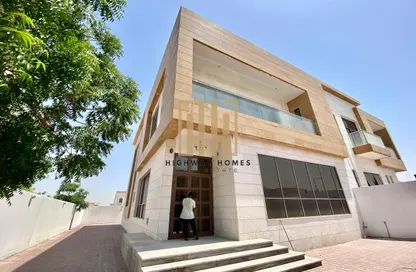 Villa - 4 Bedrooms - 7+ Bathrooms for rent in Al Hooshi Villas - Hoshi - Al Badie - Sharjah