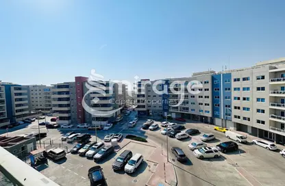 Apartment - 2 Bedrooms - 3 Bathrooms for rent in Tower 6 - Al Reef Downtown - Al Reef - Abu Dhabi