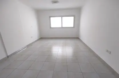 Apartment - 1 Bedroom - 2 Bathrooms for rent in Muwaileh 29 Building - Muwaileh - Sharjah