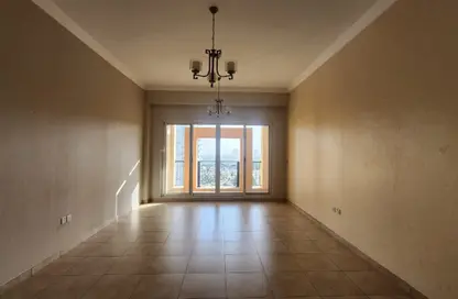 Apartment - 2 Bedrooms - 3 Bathrooms for rent in European - Canal Residence - Dubai Sports City - Dubai