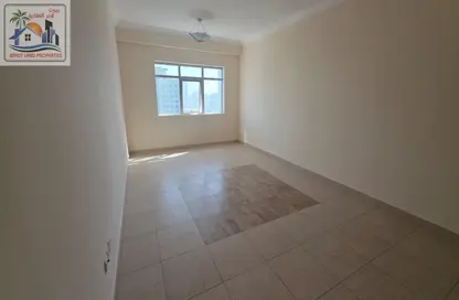 Apartment - 1 Bedroom - 2 Bathrooms for rent in Al Khan Lagoon Tower - Al Khan Lagoon - Al Khan - Sharjah