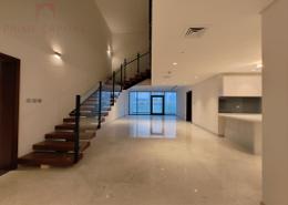 Duplex - 4 bedrooms - 6 bathrooms for rent in Water Front Tower A - Waterfront Residential Towers - Tourist Club Area - Abu Dhabi