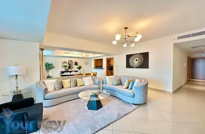 Apartment - 3 Bedrooms - 4 Bathrooms for rent in Capital Plaza Tower A - Capital Plaza - Corniche Road - Abu Dhabi