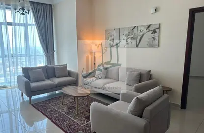 شقة - غرفة نوم - 2 حمامات للايجار في مساكن كورنيش عجمان - طريق كورنيش عجمان - عجمان