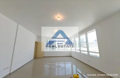 Apartment - 3 Bedrooms - 4 Bathrooms for rent in Khalifa Residential Complex A - Tourist Club Area - Abu Dhabi