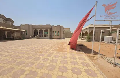 Villa - 4 Bedrooms - 5 Bathrooms for rent in Al Dhait South - Al Dhait - Ras Al Khaimah