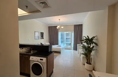 Apartment - Studio - 1 Bathroom for rent in Burj Al Nujoom - Downtown Dubai - Dubai