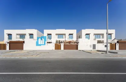 Villa - 5 Bedrooms - 6 Bathrooms for rent in Khalifa City A - Khalifa City - Abu Dhabi