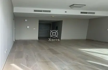 Apartment - 1 Bedroom - 1 Bathroom for rent in Bloom Towers B - Bloom Towers - Jumeirah Village Circle - Dubai