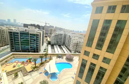 شقة - غرفة نوم - 1 حمام للايجار في أبراج القصر 2 - أبراج القصر - واحة السيليكون - دبي