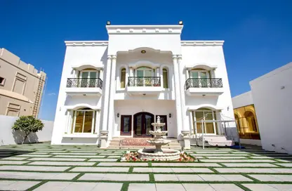 Villa - 7 Bedrooms - 7+ Bathrooms for rent in Al Quoz 4 Villas - Al Quoz 4 - Al Quoz - Dubai