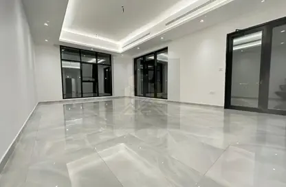 شقة - غرفة نوم - 1 حمام للايجار في مدينة الرياض - أبوظبي