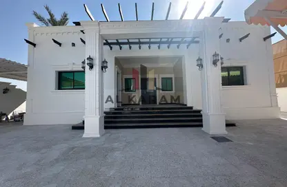 Villa - 3 Bedrooms - 6 Bathrooms for rent in Khuzam - Ras Al Khaimah Villa - 3 Bedrooms - 6 Bathrooms for rent in Khuzam - Ras Al Khaimah