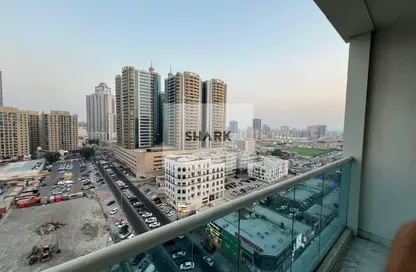 Apartment - 3 Bedrooms - 3 Bathrooms for sale in Oasis Tower - Al Rashidiya 1 - Al Rashidiya - Ajman