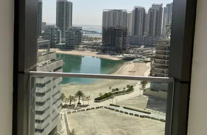 شقة - 2 غرف نوم - 2 حمامات للايجار في راديانت سكوير - مدينة الأضواء - جزيرة الريم - أبوظبي