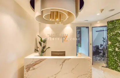 مكتب - استوديو - 2 حمامات للايجار في برج ريجال - الخليج التجاري - دبي