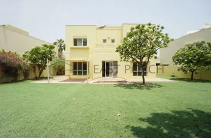 Villa - 5 Bedrooms - 6 Bathrooms for rent in Meadows 2 - Meadows - Dubai
