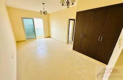 Apartment - 2 Bedrooms - 2 Bathrooms for rent in Muwailih Building - Muwaileh - Sharjah