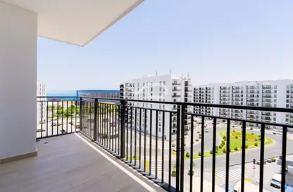 Apartment - 2 Bedrooms - 2 Bathrooms for sale in Waters Edge - Yas Island - Abu Dhabi