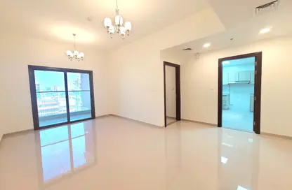 Apartment - 1 Bedroom - 2 Bathrooms for rent in Jumeirah Garden City - Al Satwa - Dubai