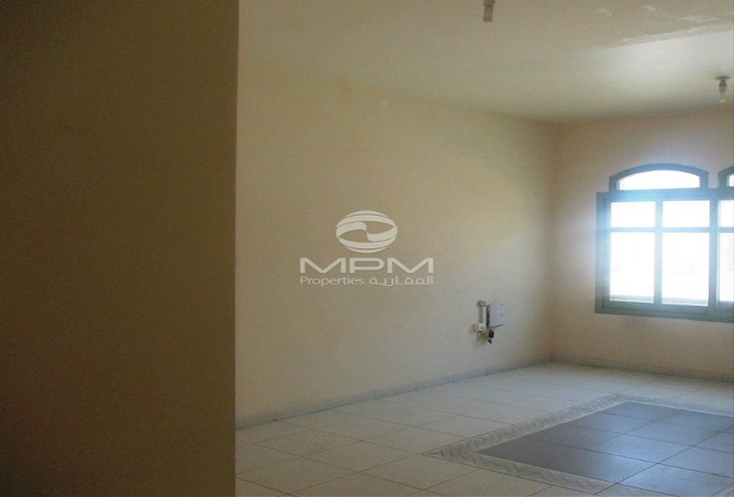 Room For Rent In Madinat Zayed Room For Rent In Madinat Zayed