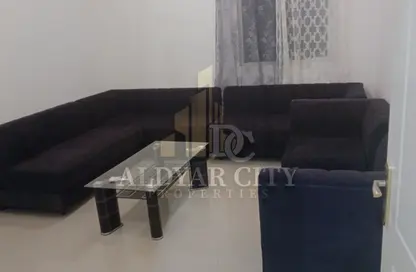 شقة - غرفة نوم - 2 حمامات للايجار في مساكن كورنيش عجمان - طريق كورنيش عجمان - عجمان