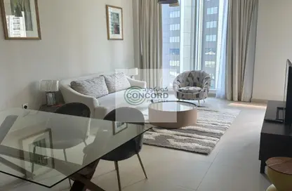 Living / Dining Room image for: Apartment - 1 Bedroom - 1 Bathroom for rent in Harbour Gate Tower 2 - Harbour Gate - Dubai Creek Harbour (The Lagoons) - Dubai, Image 1