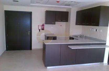 Apartment - 1 Bathroom for rent in Al Thamam 28 - Al Thamam - Remraam - Dubai