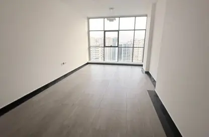 Apartment - 3 Bedrooms - 3 Bathrooms for rent in New Al Taawun Road - Al Taawun - Sharjah