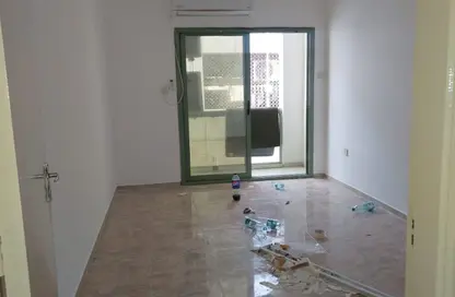 Apartment - 2 Bedrooms - 2 Bathrooms for rent in Abu Shagara building - Abu shagara - Sharjah