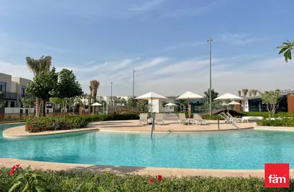 صورة لـ حوض سباحة فيلا - 4 غرف نوم - 5 حمامات للبيع في شمس - المرابع العربية 3 - دبي ، صورة رقم 1